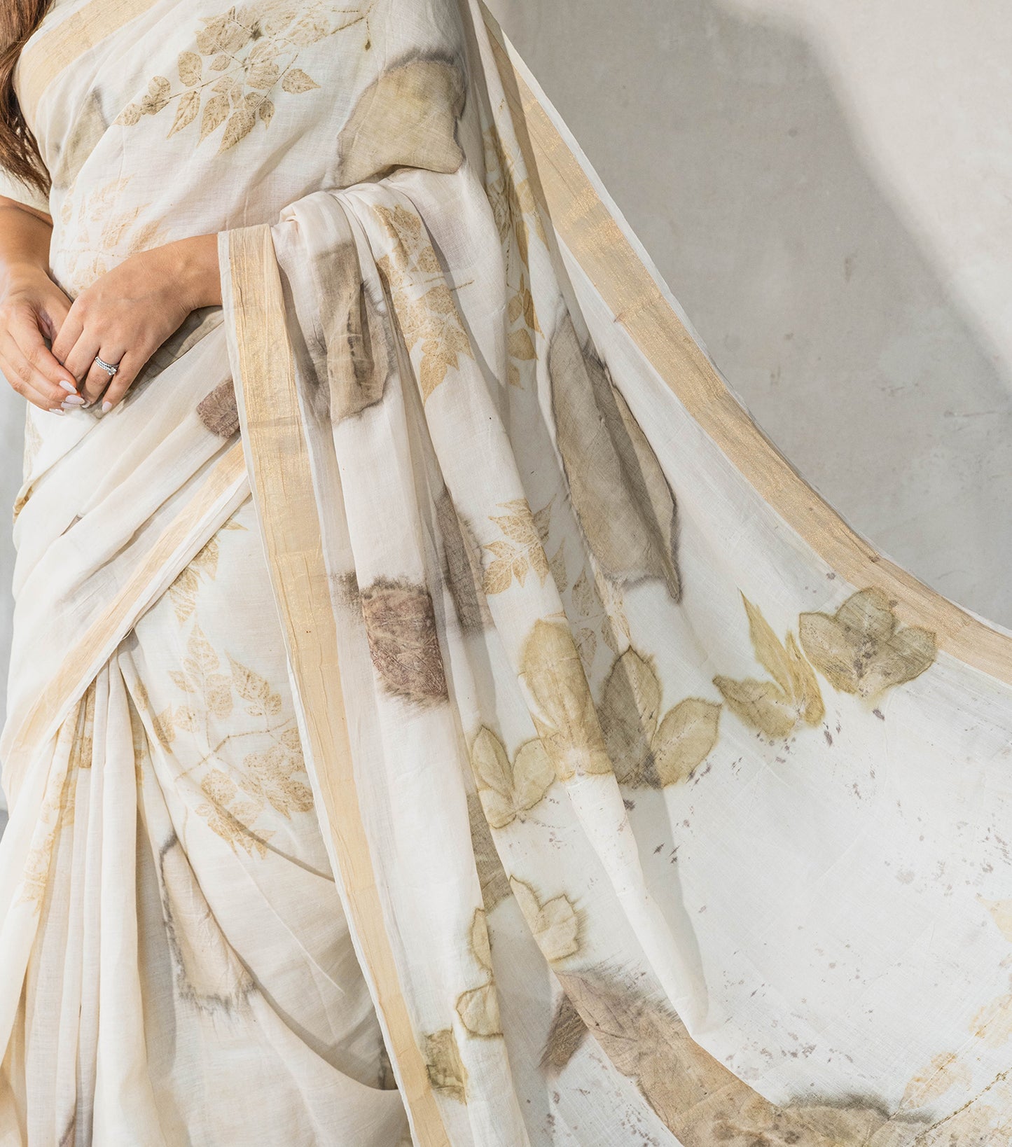 Morni (Peacock) Design Pallu with mix leaves Ivory Cotton Saree (Hand Dyed With Harde)