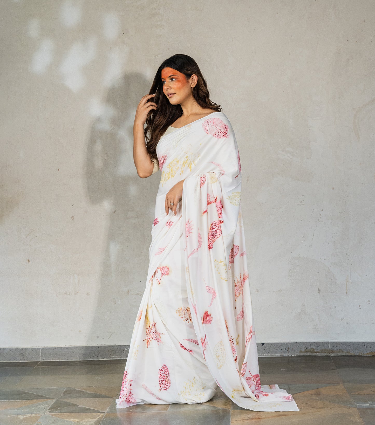 Ferns & Mix Leaves All Over Off White Cotton Saree (Hand Dyed With Harde)