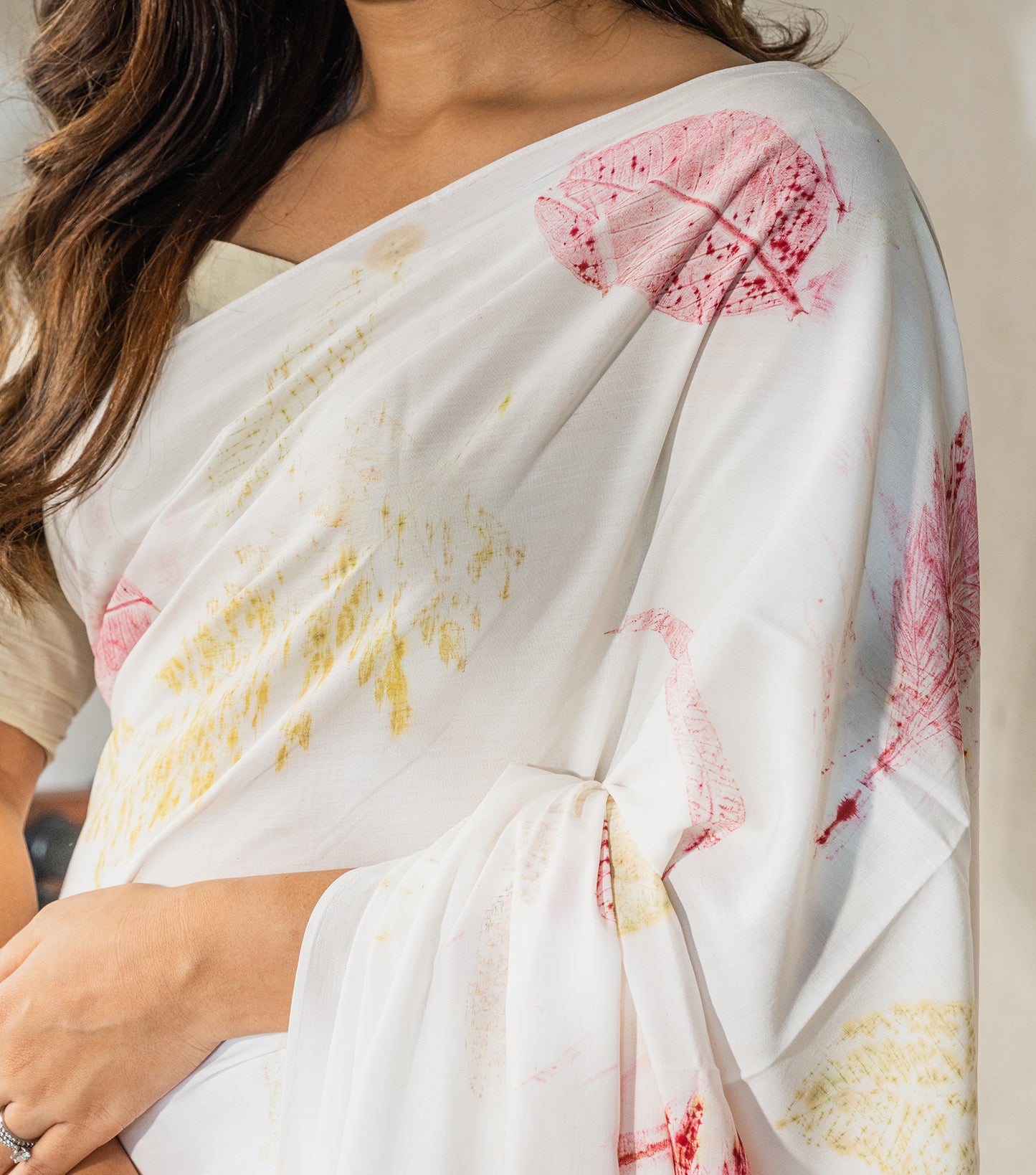 Ferns & Mix Leaves All Over Off White Cotton Saree (Hand Dyed With Harde)