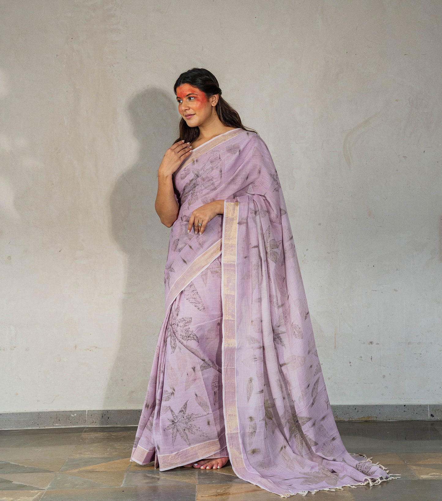 Castor Oil Leaves All Over Soft Lilac Saree(Hand Dyed With Jamun Extract)