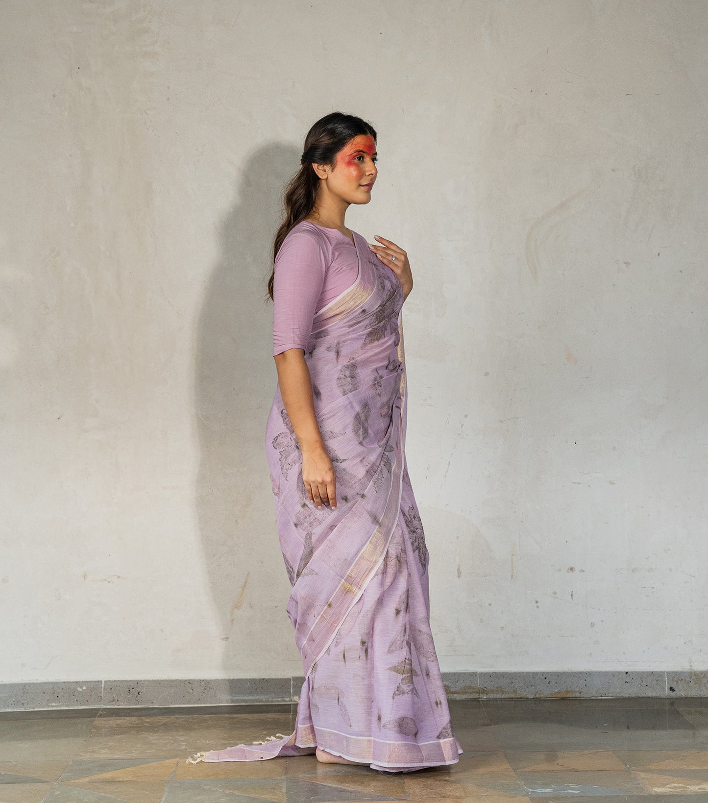 Castor Oil Leaves All Over Soft Lilac Saree(Hand Dyed With Jamun Extract)
