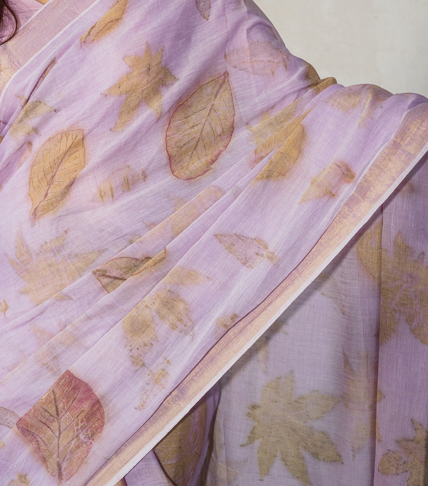 Eucalyptus leaves  Circle Design Soft Lilac Cotton Saree (Hand Dyed With Jamun Extract)