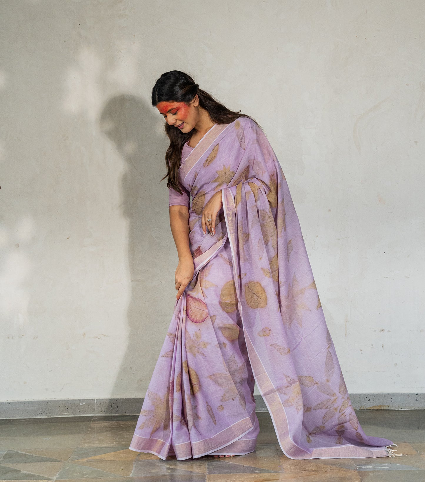 Eucalyptus leaves  Circle Design Soft Lilac Cotton Saree (Hand Dyed With Jamun Extract)