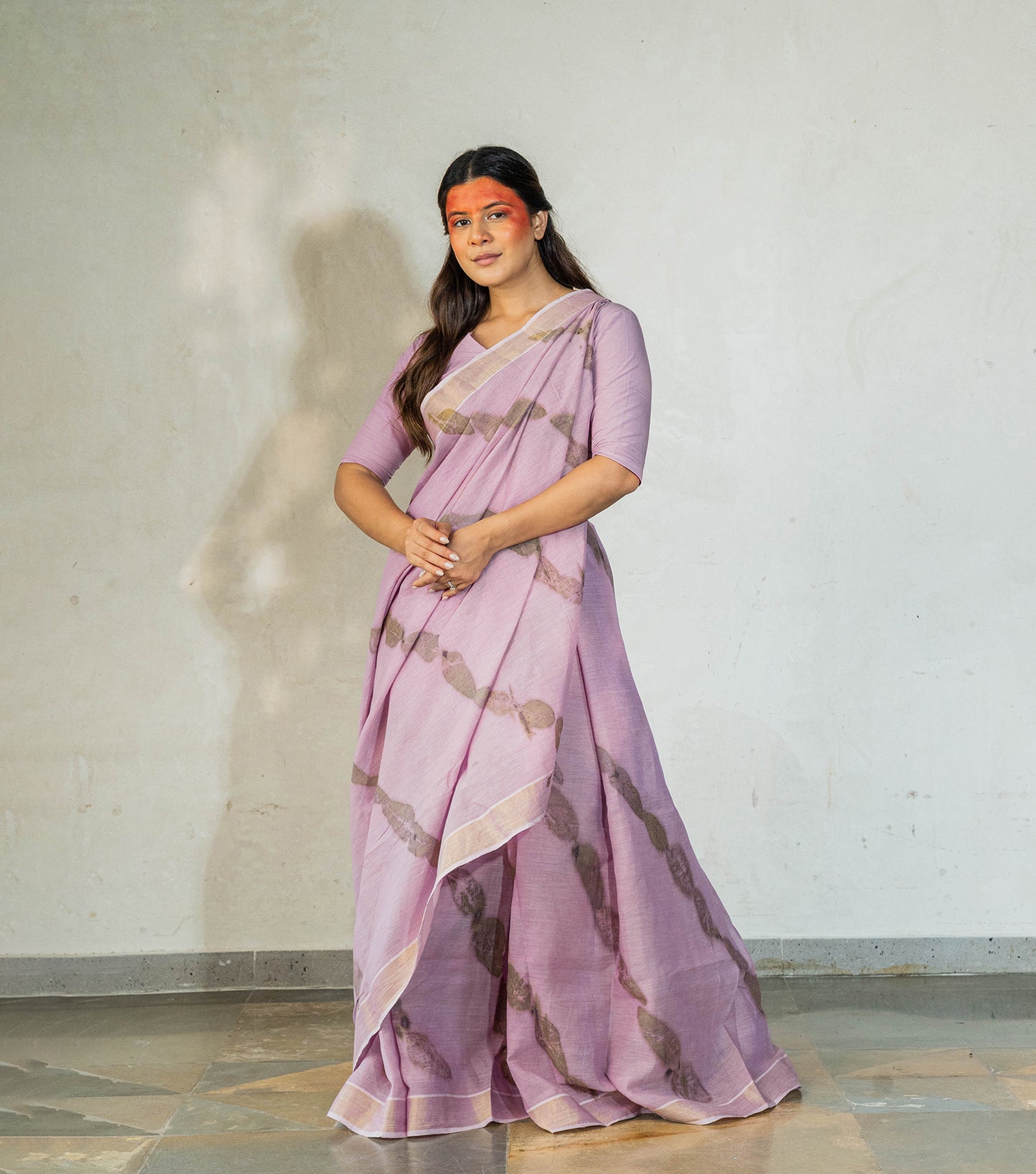 Eucalyptus leaves on All Over Lehariya Style Soft Lilac Cotton Saree (Hand Dyed With Jamun Extract)