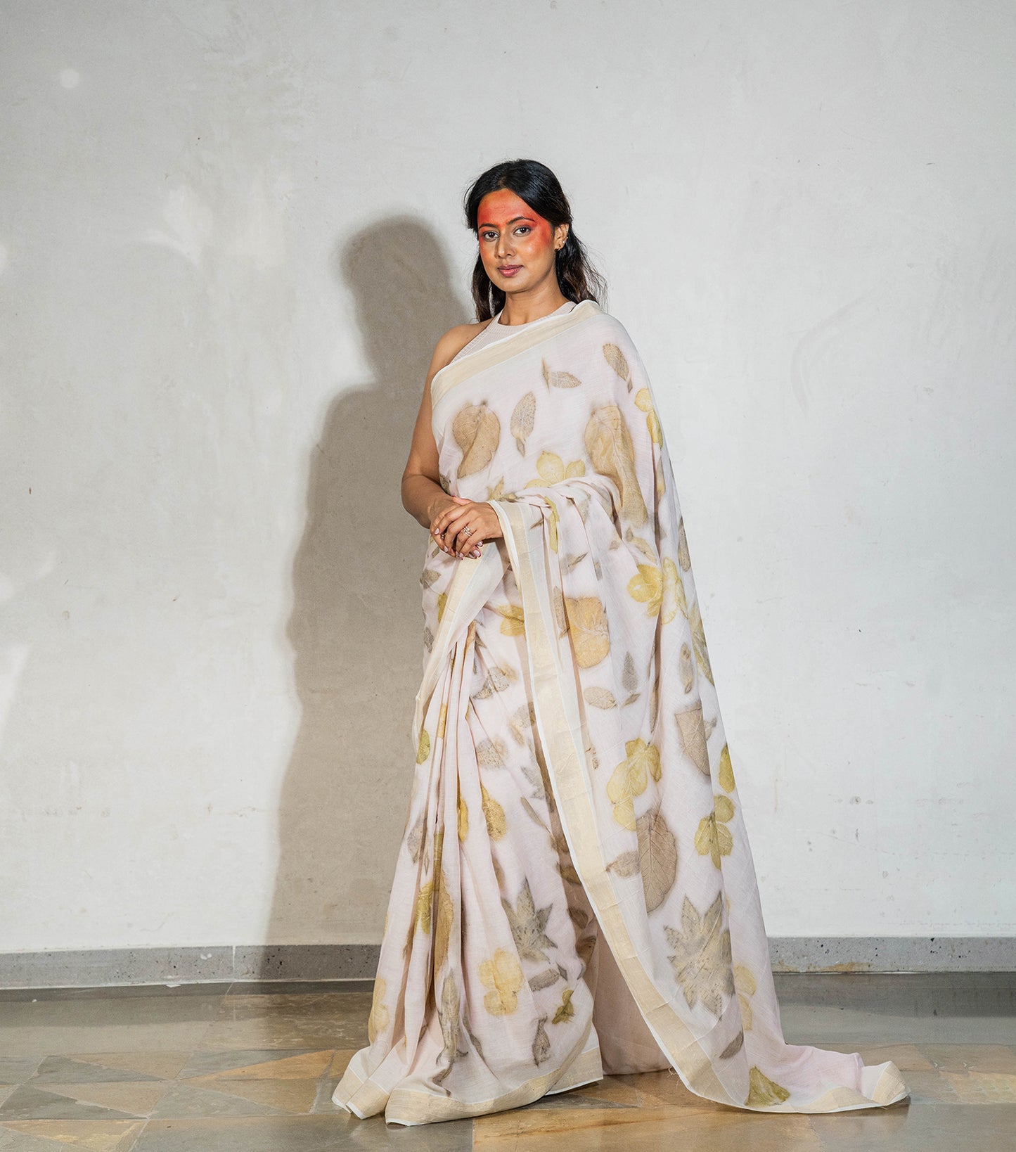 Mix Leaves All Over Auro Mandal Pallu Milky Pink Cotton Saree (Hand Dyed With Manjeestha Roots)