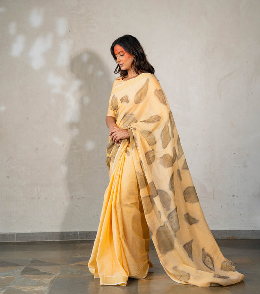 Teak wood leaves Big Pallu Soft Pumpkin Cotton Saree (Hand Dyed With Turmeric)