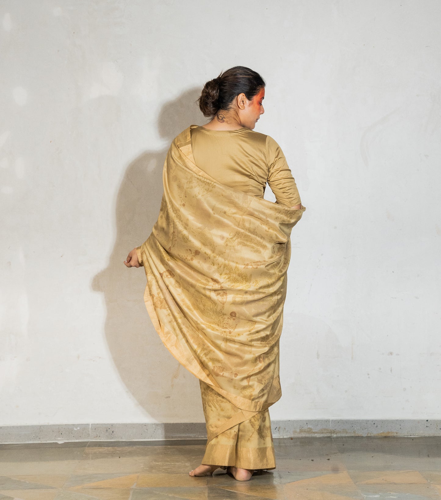 Mix leaves All Over Champagne Beige Mulberry Silk Saree (Hand Dyed With Harde)